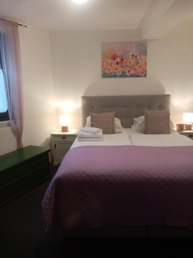 Rooms Serafin-Lavanda Motovun Buitenkant foto